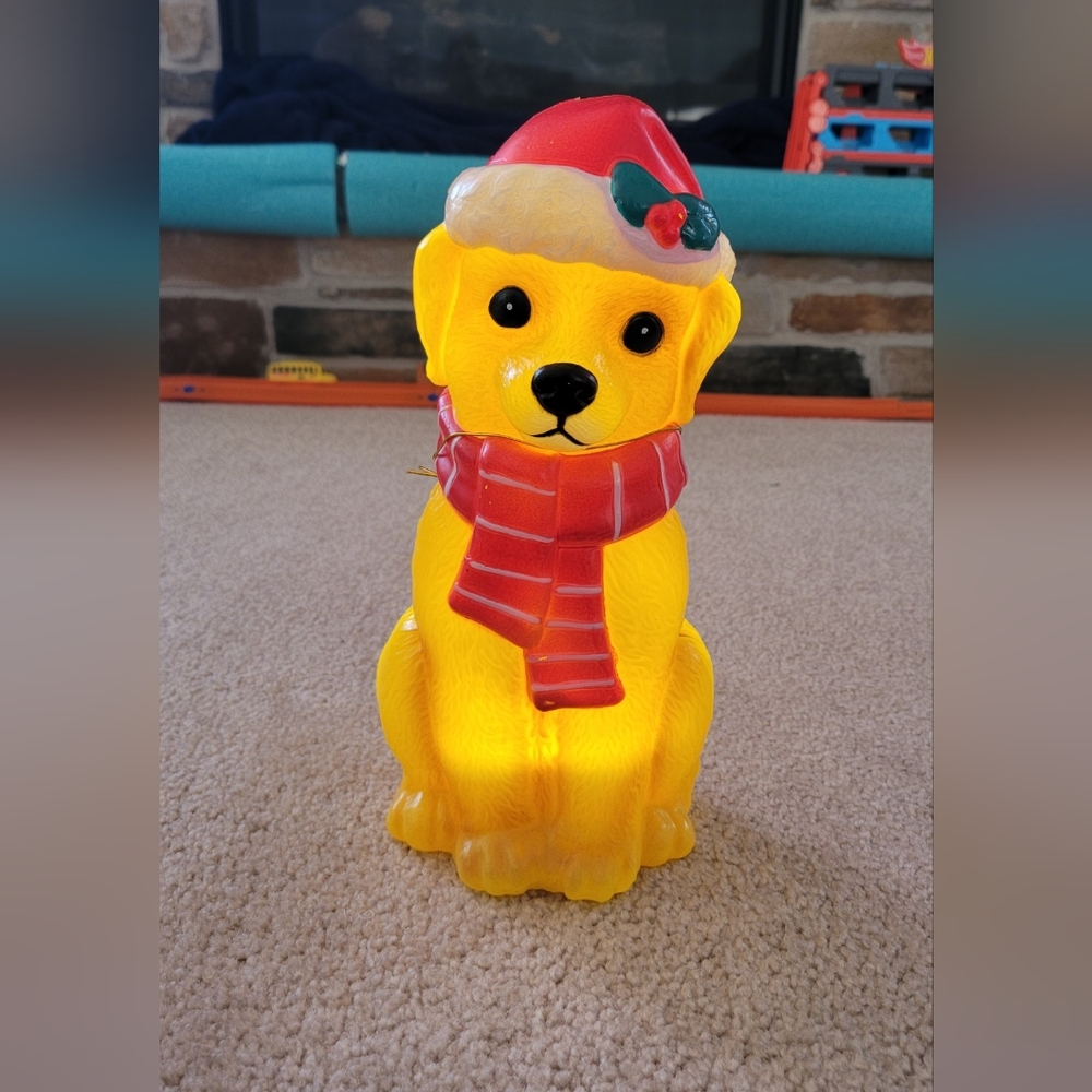 New Holiday Time 11” Tabletop Blow Mold Christmas Dog Retriever Lights Up. LED